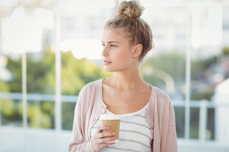 Get Beachy Hair Without The Beach + 3 Other Fuss-Free Spring Styles Hero Image