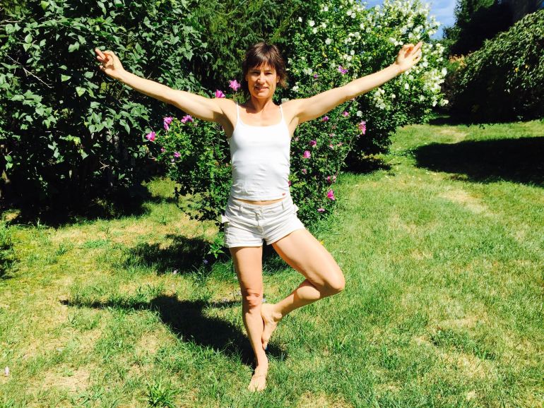 How To Do Tree Pose Hero Image