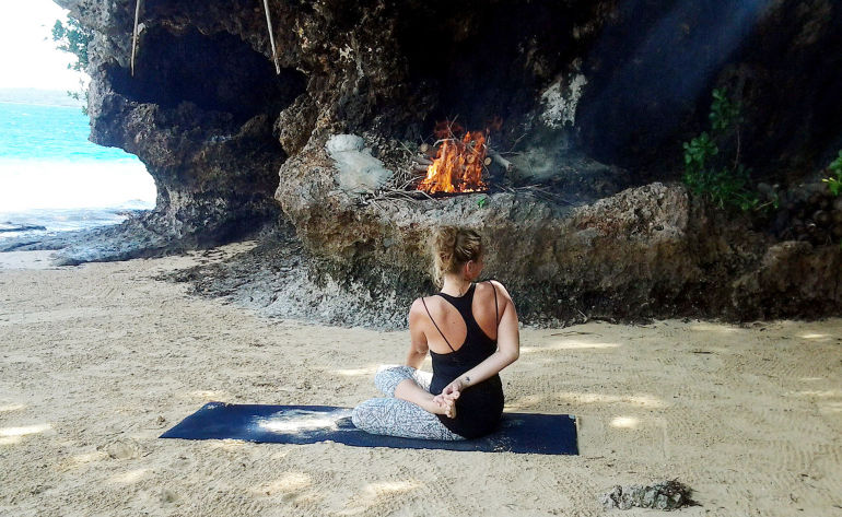 6 Yoga Twists To Help You Release The Past + Make Room For The Future Hero Image