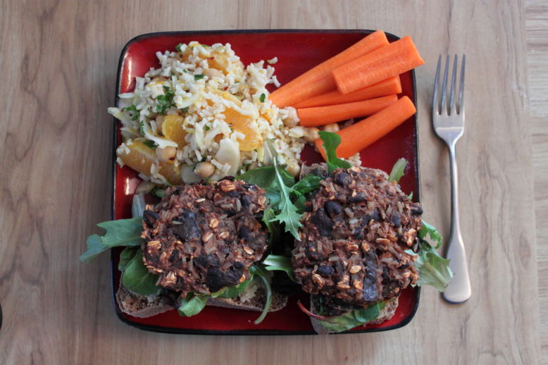 11 Nutritionists Reveal What They REALLY Pack For Lunch Hero Image