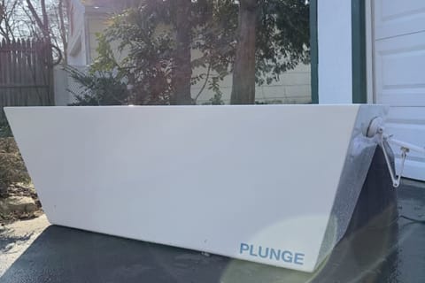 The plunge cold tub