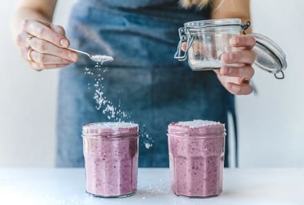 Stave Off Hunger With This Fiber-Rich Wild Blueberry & Oat Smoothie