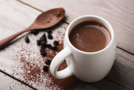 This Rich, Sugar-Free Hot Chocolate Is Good For Skin Too