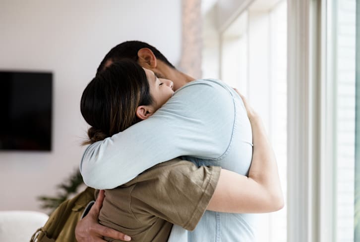 The Key Difference Between Sympathy & Empathy, Per Psychologists