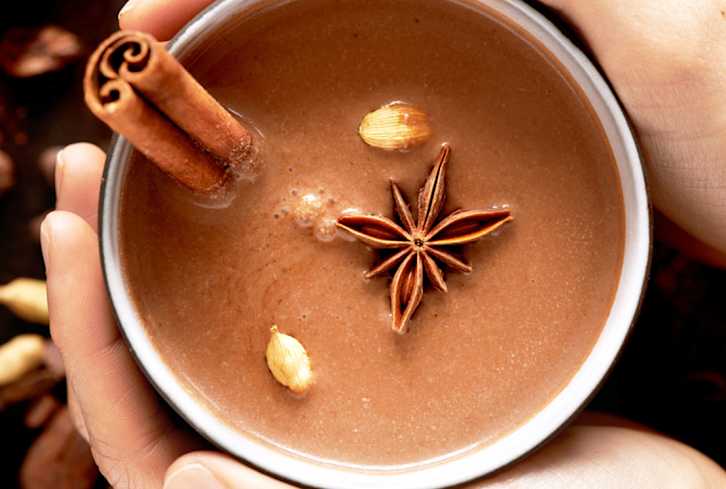 The One Anti-Inflammatory Tea This Health Editor Can't Stop Sipping