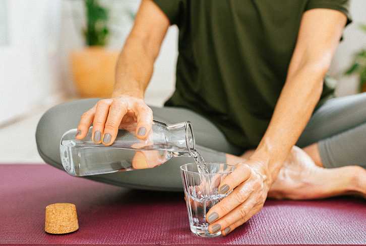 A Urologist's Daily Pee Health Routine (Yes, That's A Real Thing)