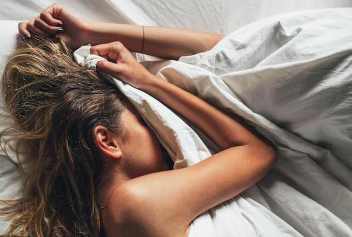 5 Things That Make Your Sleep Score Plummet & How To Get It Back On Track