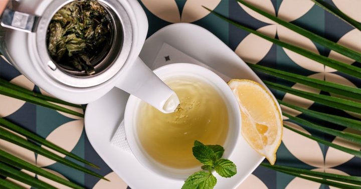 The 8 Best Teas To Drink For A Sore Throat, According To Science
