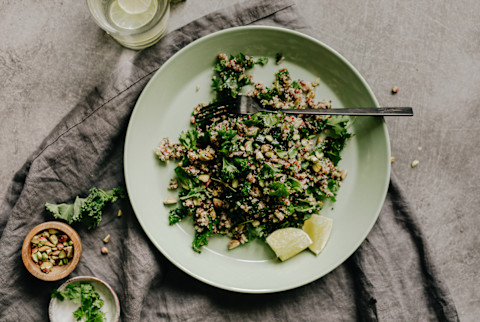 Quinoa Salad With Curly Kale