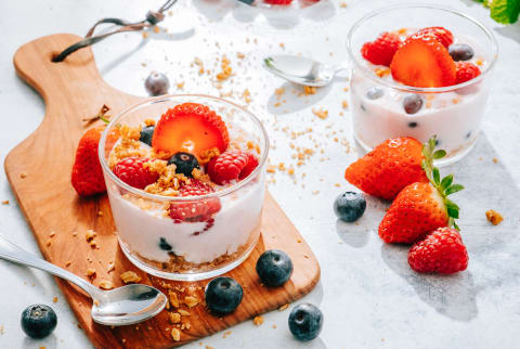 Yogurt with strawberries, blueberries and granola