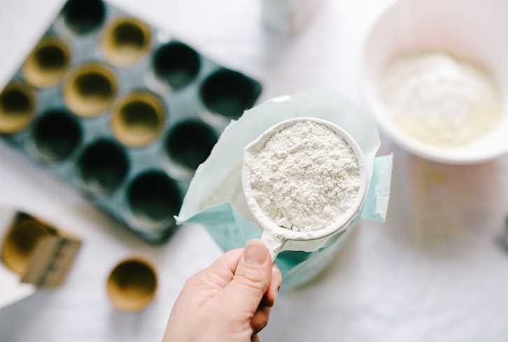 12 Best Gluten-Free Flour Options For All Your Cooking & Baking Needs