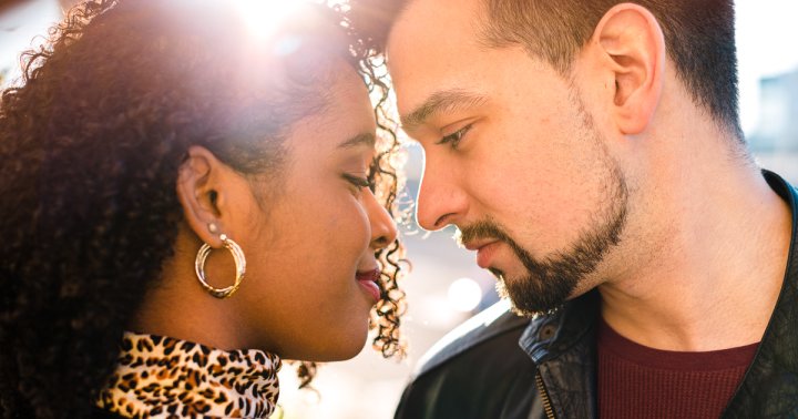 Did You Meet Your Love Interest In A Past Life? 3 Ways To Know, From An Expert