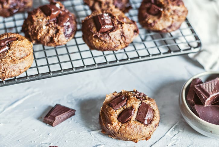 A Genius Ingredient Makes These Chocolate Chip Cookies Protein-Packed