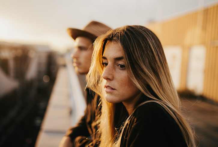 How To Tell If You're In A Toxic Relationship (+ What To Do About It)