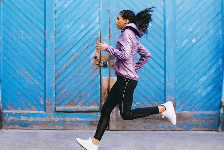 6 Essential Tips To Keep You Safe While Running In The Cold Weather