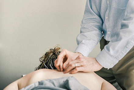 Feelings & Sensations To Expect During Your First Acupuncture Session