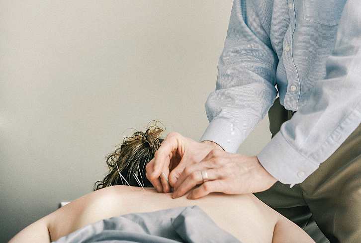 Feelings & Sensations To Expect During Your First Acupuncture Session