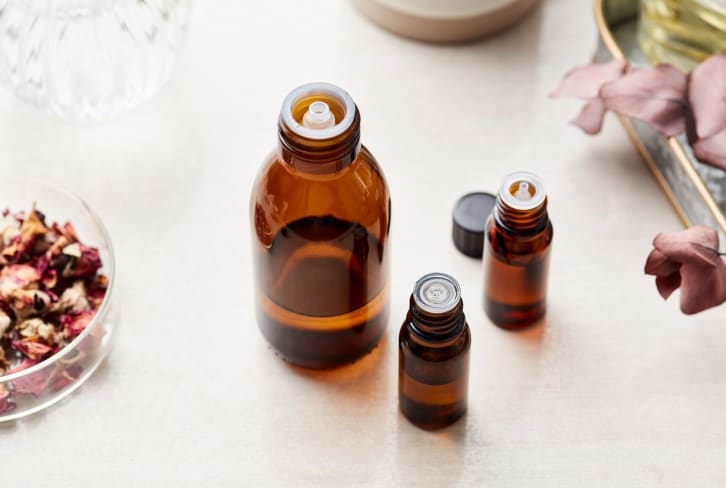 3 Ways To Improve Your Mood With Essential Oils