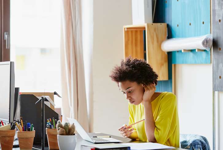 7 Simple & Healthy Snacks To Get You Through The Midday Slump