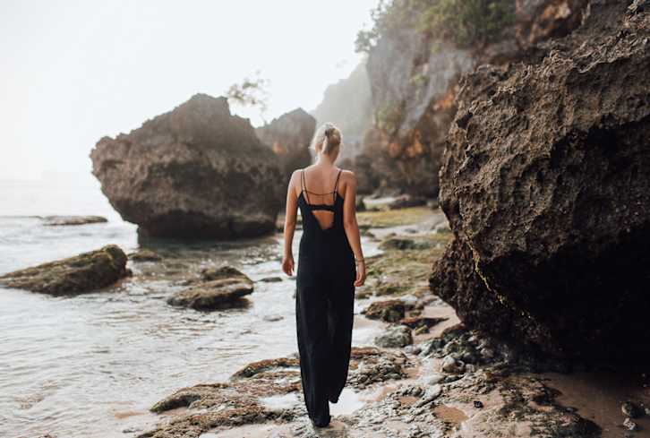 A Psychiatrist Shares How Interacting With Nature Can Heal Trauma
