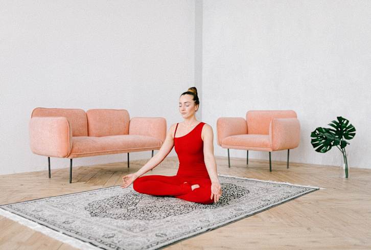 How To Blend Mindfulness Into Your Day, From 3 Well-Being Experts