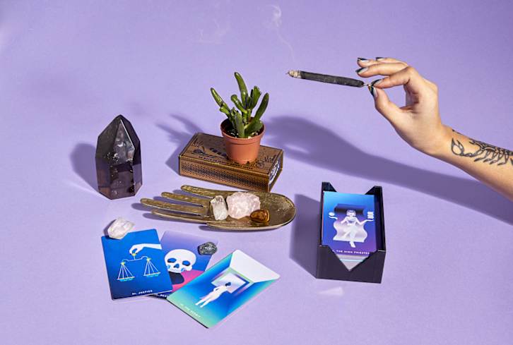How To Do A Basic Tarot Reading For Yourself Or A Friend