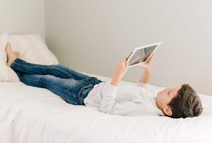 Keep Your Kids Off Screens During Playtime With This One Trick