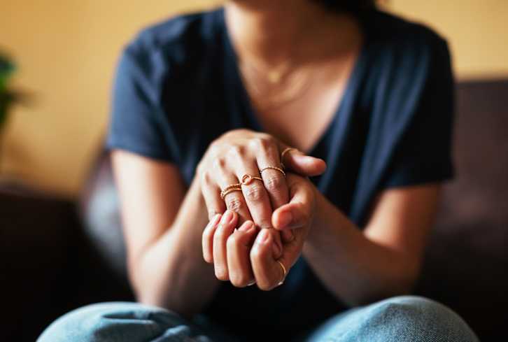 Hot Hands Are Linked To This Inflammatory Disease, New Study Finds