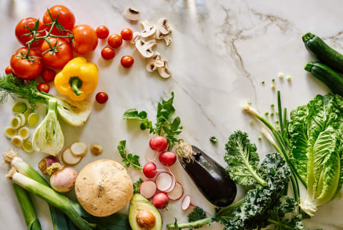 Overhead of Fresh Produce