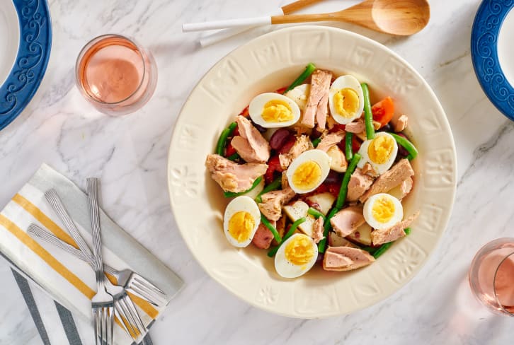 This Niçoise Salad Has An Ingredient That Supports Thyroid Health