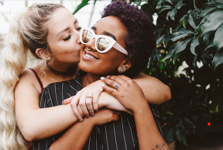 How Your Romantic Attachment Style Can Affect Your Wallet & Well-Being
