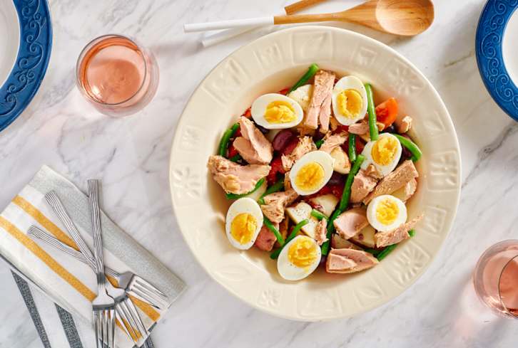 This Niçoise Salad Has An Ingredient That Supports Thyroid Health