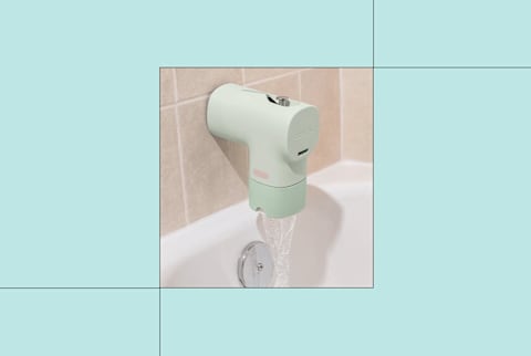 Close-Up of Canopy Bath Tub Filter in Jade Close-Up of Canopy Bath Tub Filter in Jade