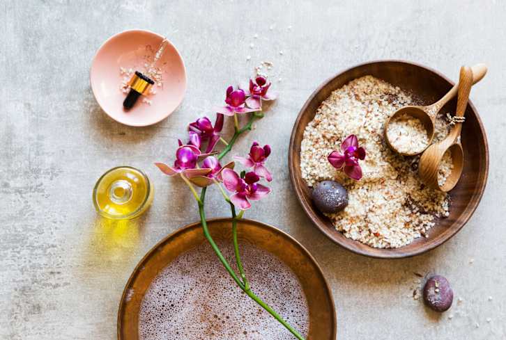 Everything You Need To Know About Aromatherapy, Plus The 9 Best Essential Oils To Get Started