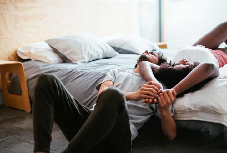 I'm An Organization Coach & These Are My Favorite Ways To Refresh Bland Bedrooms