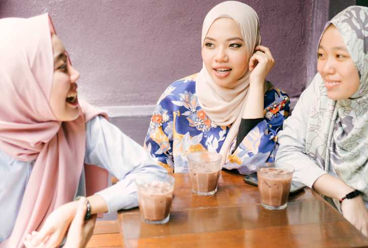 How To Have A Social Life When You're Avoiding Sugar, Gluten, Alcohol, Caffeine, Dairy (You Get The Idea)