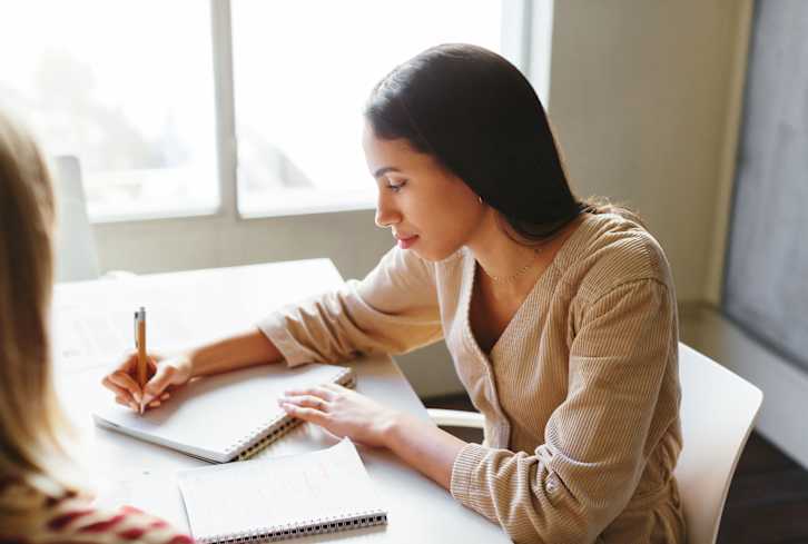 What Exactly Does A Nutrition Coach Do — And Could They Help With My Health Goals?