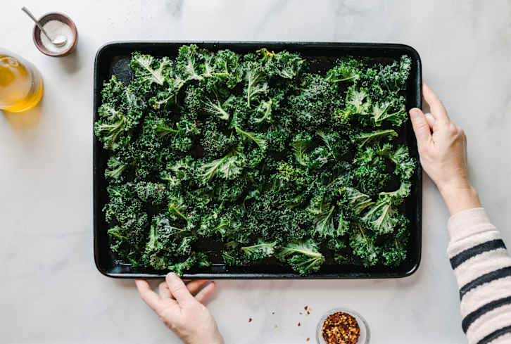 The Healthy Magnesium-Rich Foods (That You Should Be Eating On The Reg)