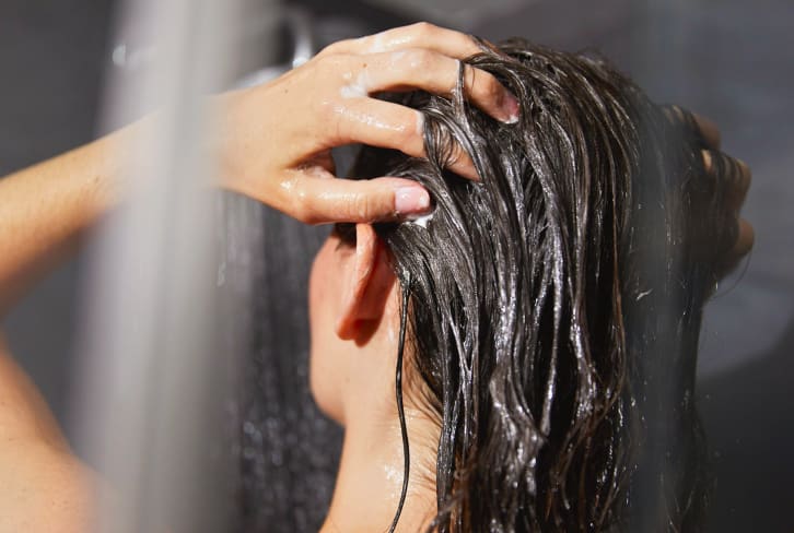 Yes, Waterless Shampoo Exists & It's Revolutionizing Sustainable Hair Care