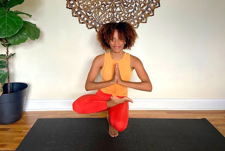 Find Your Balance  (Literally) With This Ankle- & Toe-Strengthening Yoga Pose