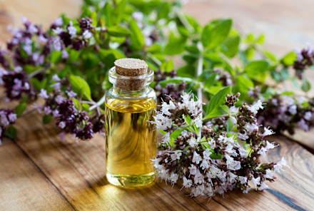 This Anti-Inflammatory Herb Is A+ For Your Gut Health: Here's How To Take It
