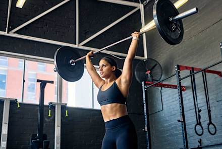 5 Science-Backed Benefits Of Starting A Weight Lifting Program