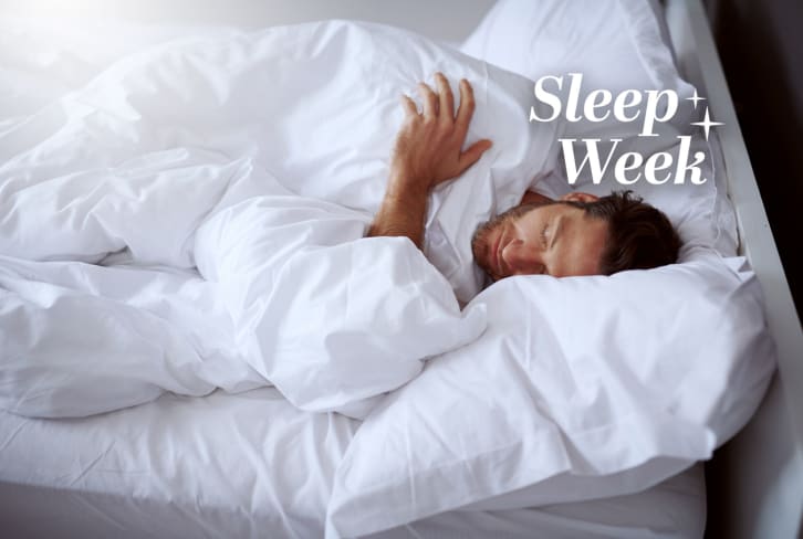 5 Ways To Actually Catch Up On Sleep On Weekends, From A Sleep PhD