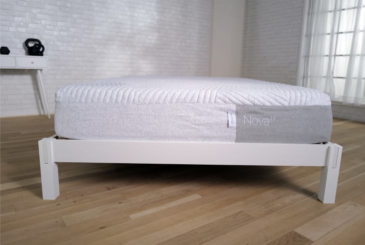 Couples, Rejoice: We Give This Hybrid Mattress A 5/5 For Motion Isolation