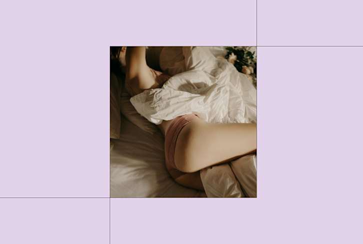 Women Who Struggle To Orgasm Say This Helps Them Get There (Alone Or With A Partner)