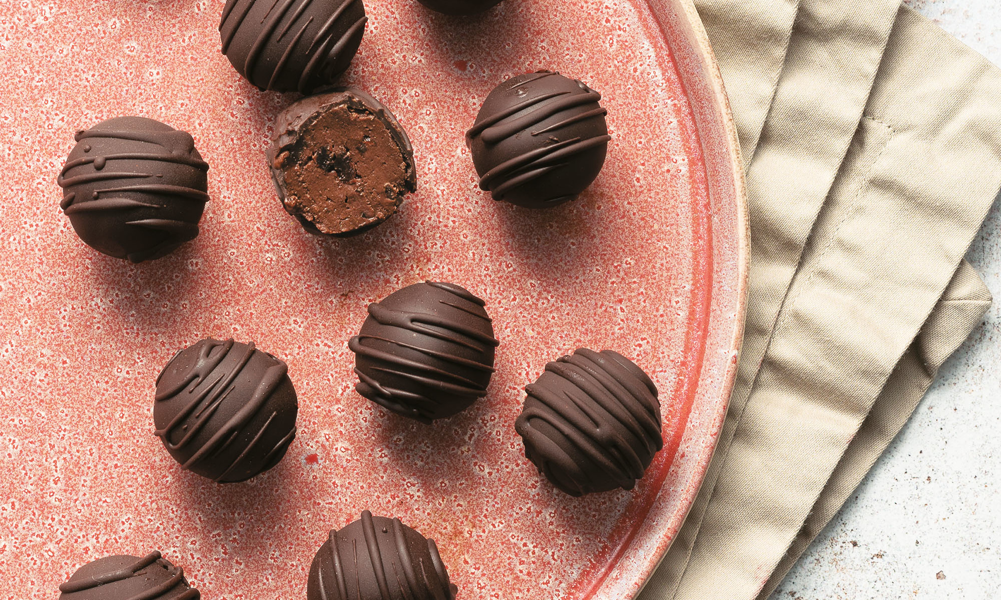 A Chocolate Truffle Recipe To Satisfy Holiday Cravings (Without The Added Sugar)