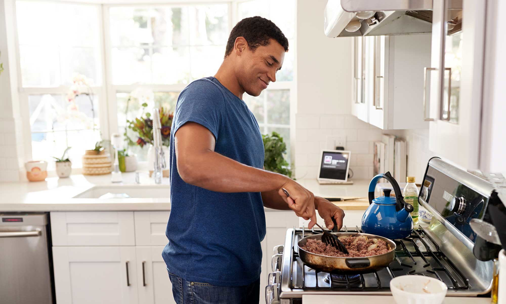 WTF Is Boy Kibble — Have Men Taken Low-Effort Meals Too Far?