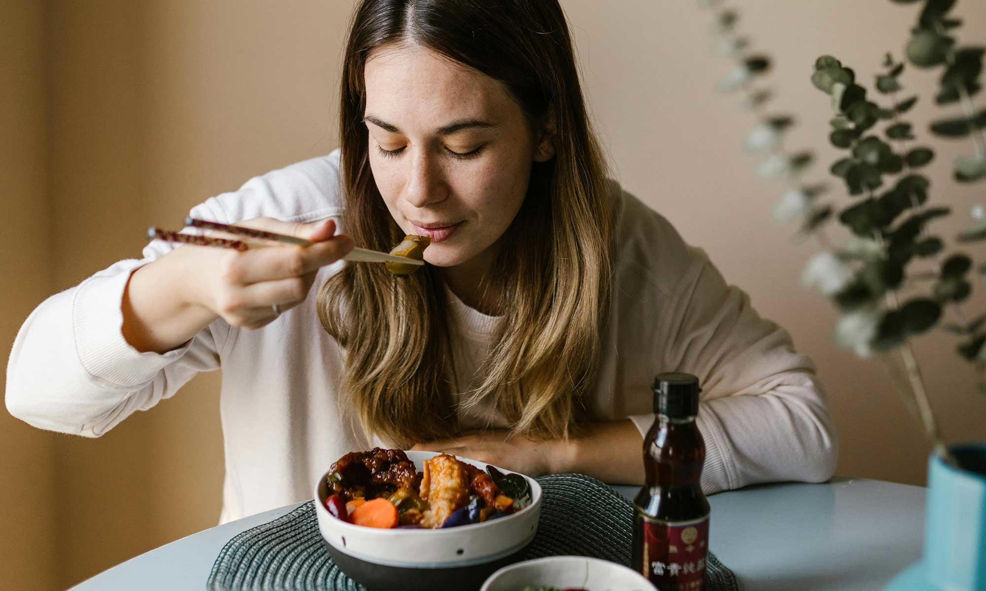 This Vitamin Deficiency In Your 40s Is Linked To Alzheimer's-Like Brain Changes