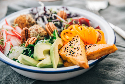 How To Combine Keto & Intermittent Fasting (Plus, A Sample Menu)