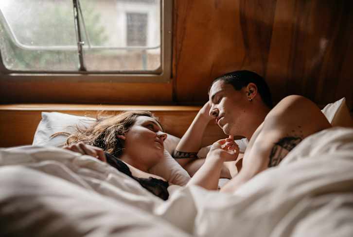Is Insecurity Sabotaging Your Relationship? Here's How To Tell